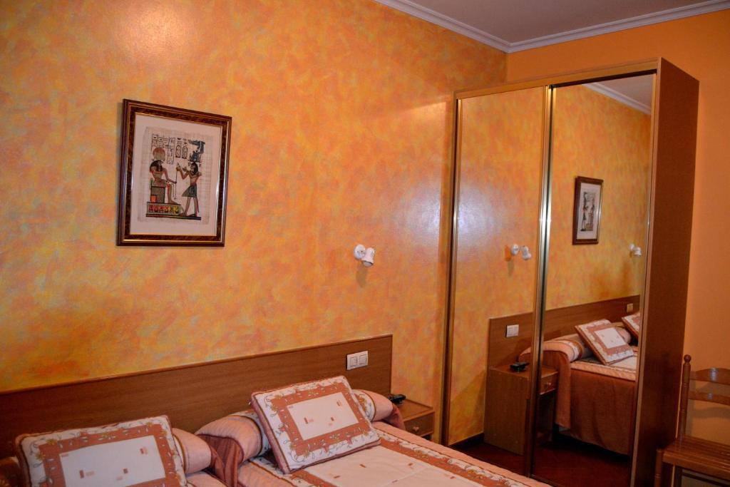 Hostal Residencia Bahia Laxe Bagian luar foto