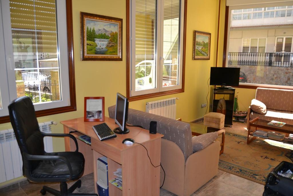 Hostal Residencia Bahia Laxe Bagian luar foto