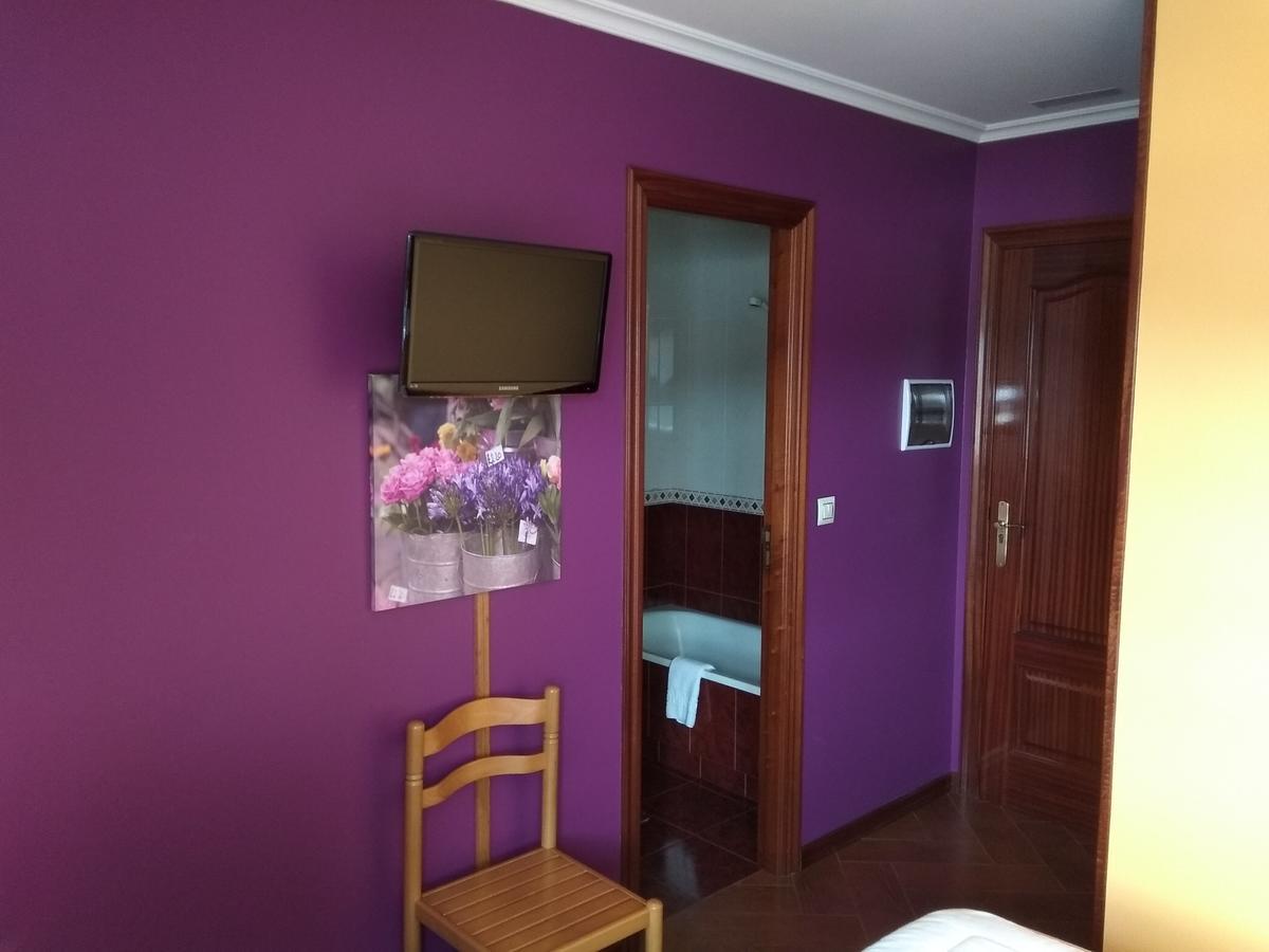 Hostal Residencia Bahia Laxe Bagian luar foto
